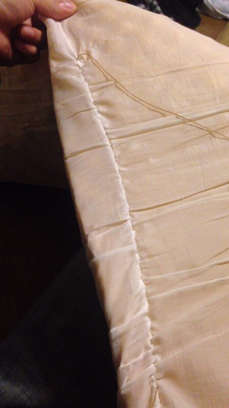 余ったジーパンの生地をバッチに使います
